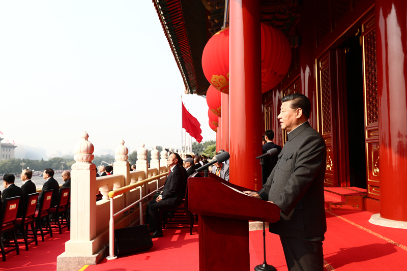 10月1日上午，慶祝中華人民共和國(guó)成立70周年大會(huì)在北京天安門廣場(chǎng)隆重舉行。中共中央總書記、國(guó)家主席、中央軍委主席習(xí)近平發(fā)表重要講話。